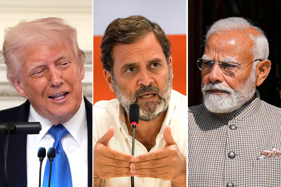 Rahul Gandhi agree to Donald Trump statement on Indian economy