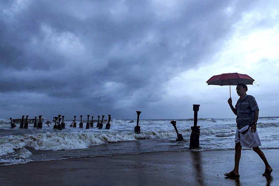 WB Weather Update: Weather department issues alert for deep depression