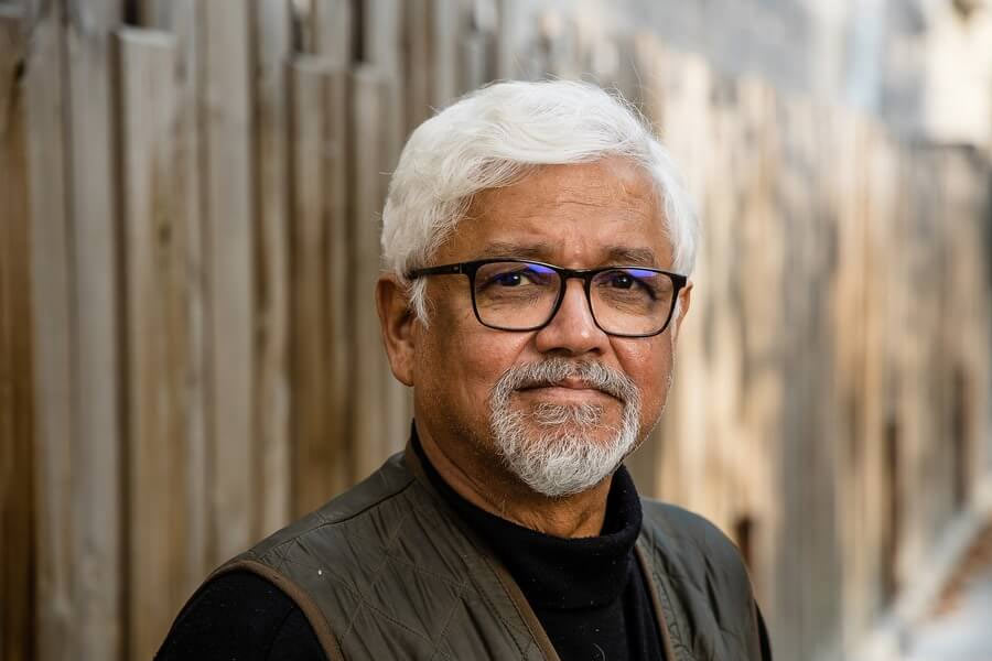 Amitav Ghosh want s to keep manuscripts 'imprisoned' for 90 years