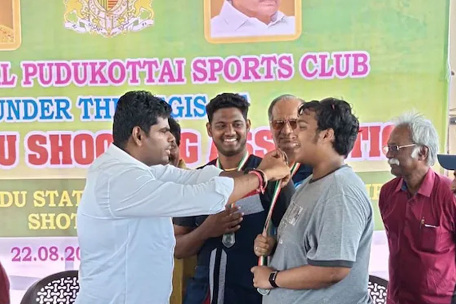 Tamil Nadu Minister's son refuses medal presentation from BJP's Annamalai at event