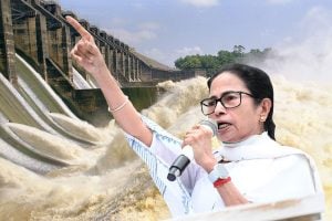 WB CM Mamata Banerjee again slams DVC