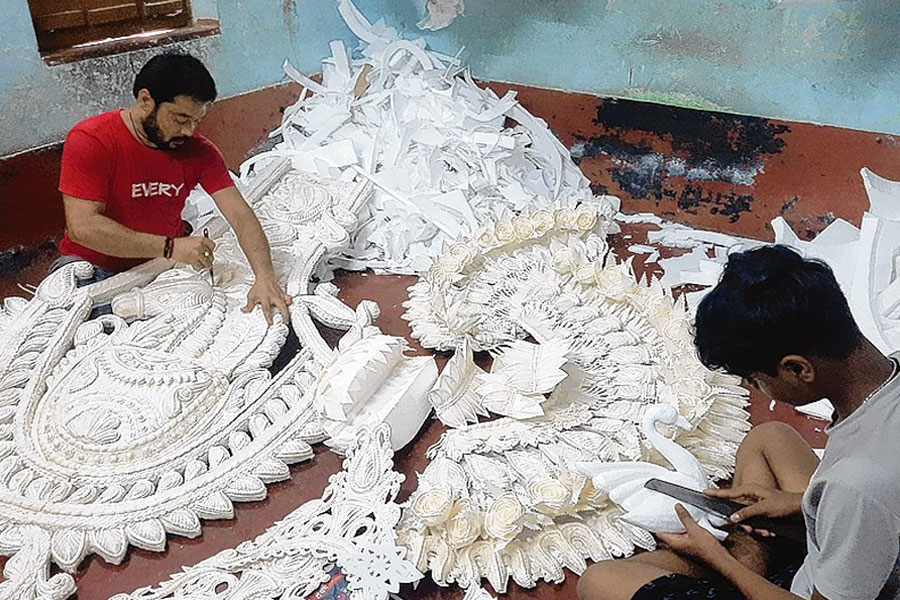 Thermocol prices triple due to heavy rains, artists fear losses ahead of Durga puja