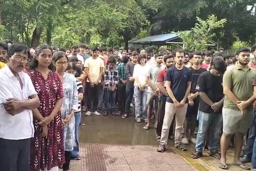No solution from anti ragging committee of IISER, Kalyani, alleges father of dead student