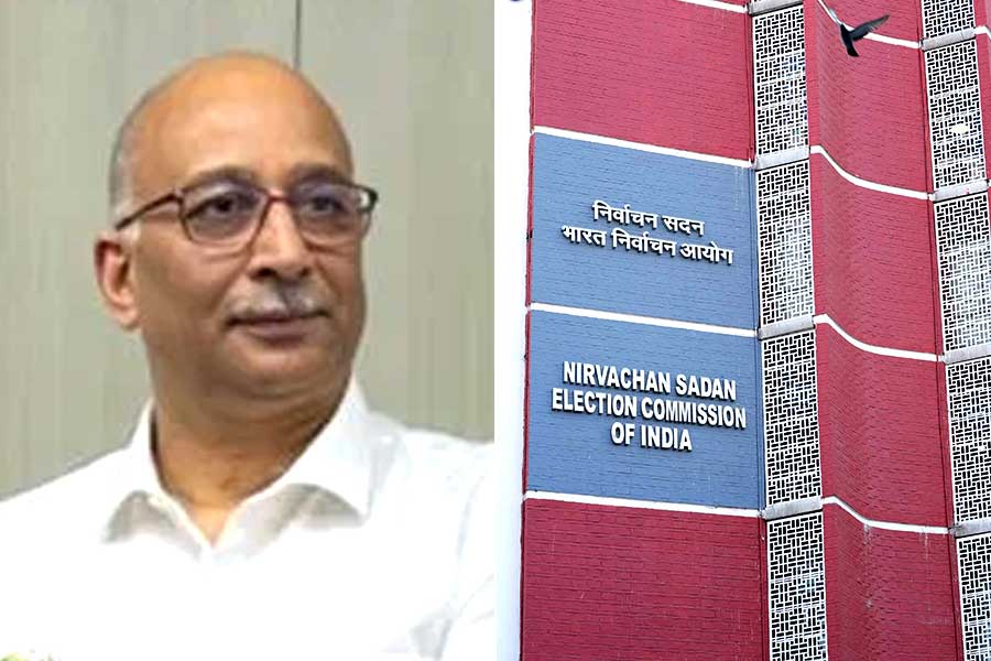 WB CS Manoj Pant visits Delhi