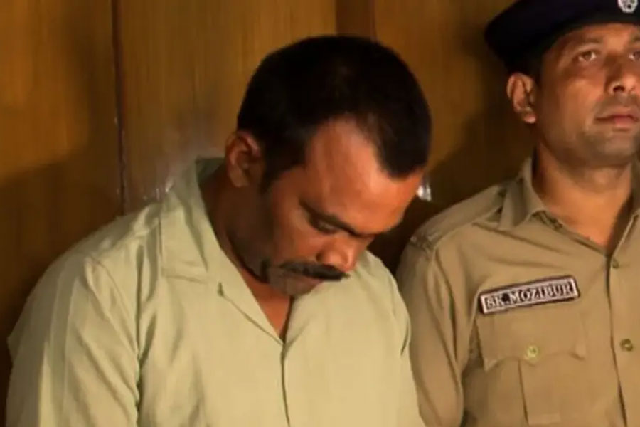 Odisha Motivational speaker in daytime at night he becomes a Dacoit
