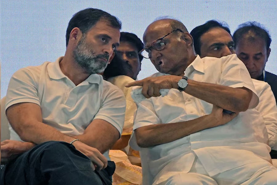 Sharad Pawar’s NCP to join JPC on bills to sack jailed PM, CMs