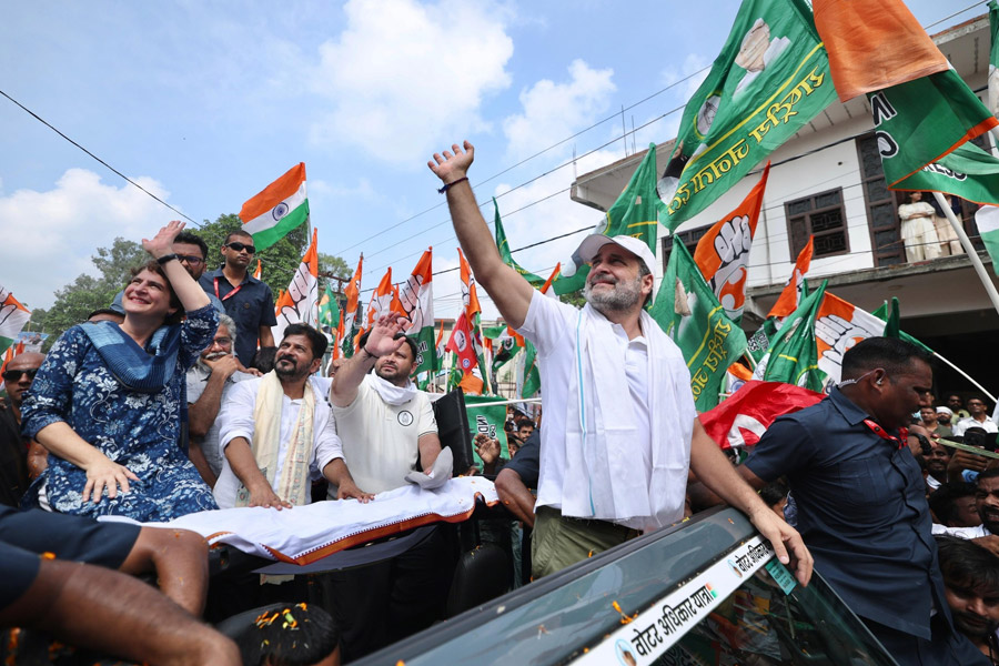 Police filed an FIR against Rahul Gandhi for allegedly abusing PM Modi and his mother in Patna