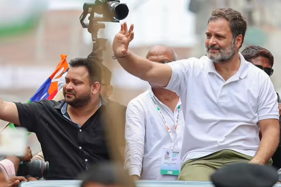Tejashwi Yadav wants Rahul Gandhi as PM, INDIA ignore