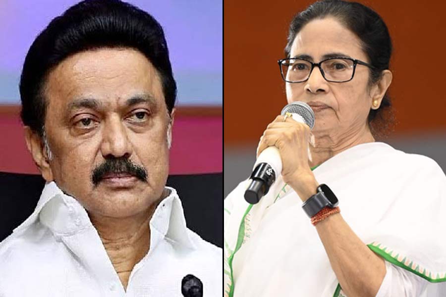 MK Stalin slams Delhi police on 'Bangladeshi language' statement