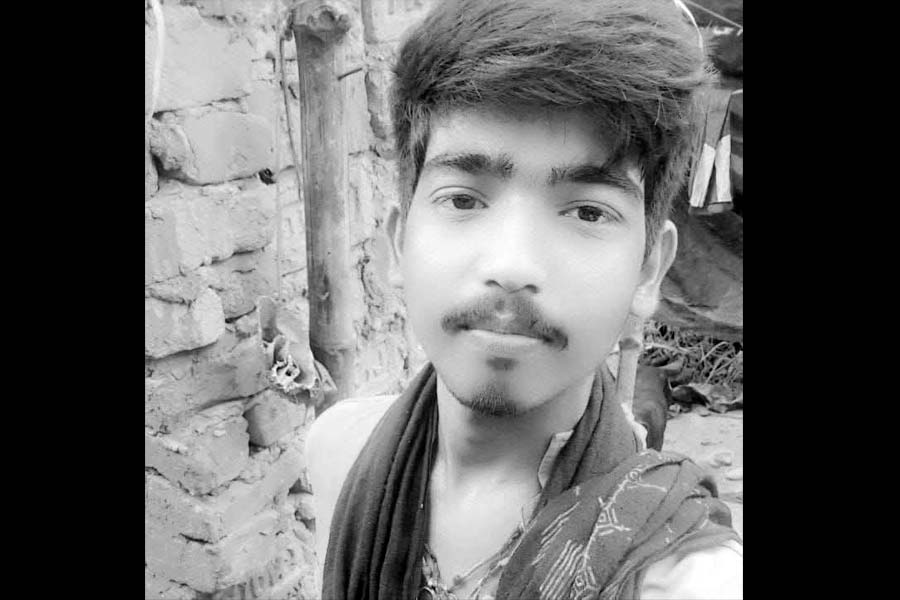 Son drown infront of mother in Budge Budge