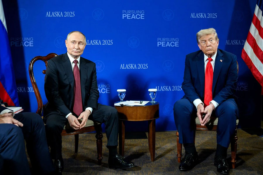 Alaska hotel printer reveal sensitive Trump-Putin summit details