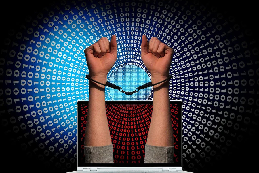 Elderly woman of mumbai loses Rs 21 lakh in digital arrest scam