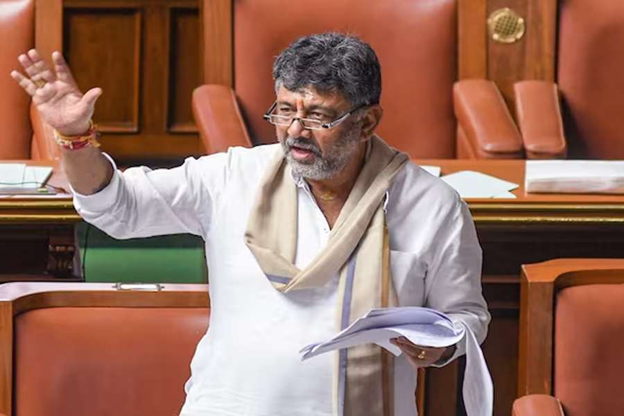 "Gandhi Family Is My God": DK Shivakumar's Fresh Apology Over RSS Anthem Row