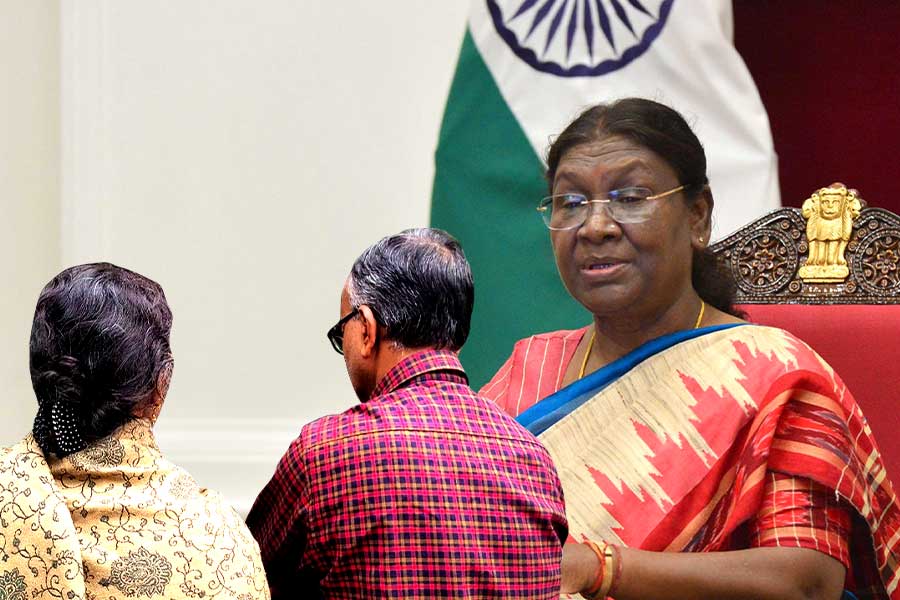 RG Kar : Parents of Abhaya got mail from president