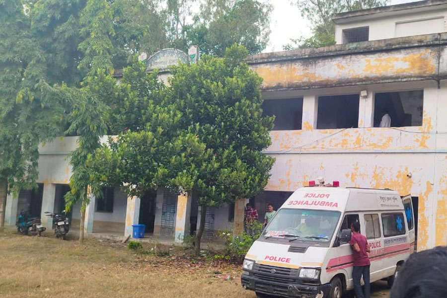 Teacher's body found inside school in Bankura