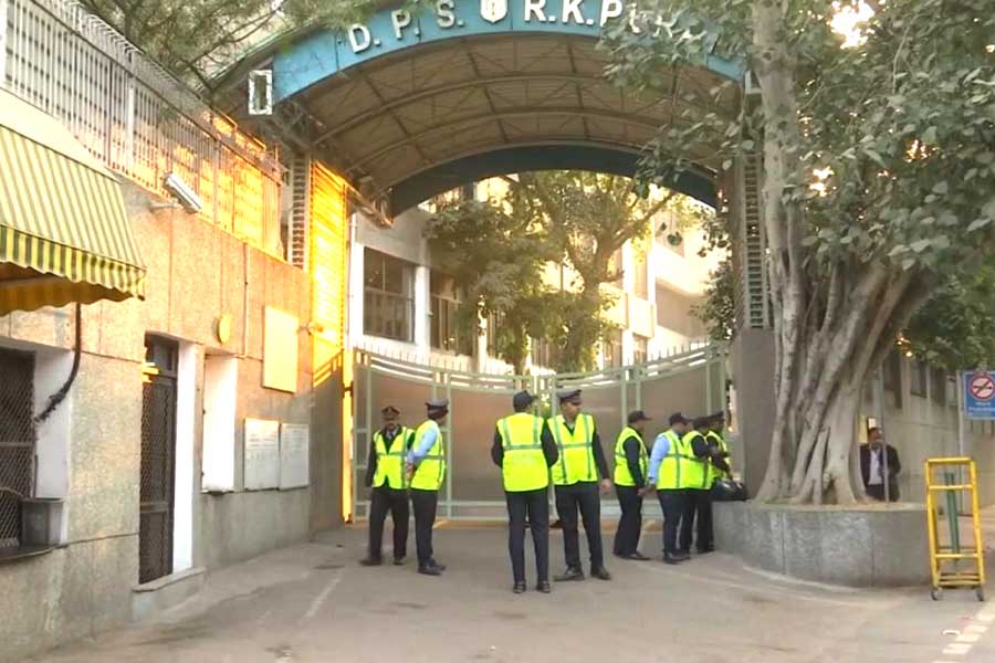 Around 50 Delhi Schools Receive Fresh Bomb Threat and Police Launch Probe