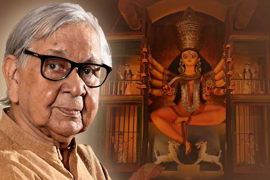 Ganesh Halui to create idols for Durga Puja in Beliaghata 33 Pally