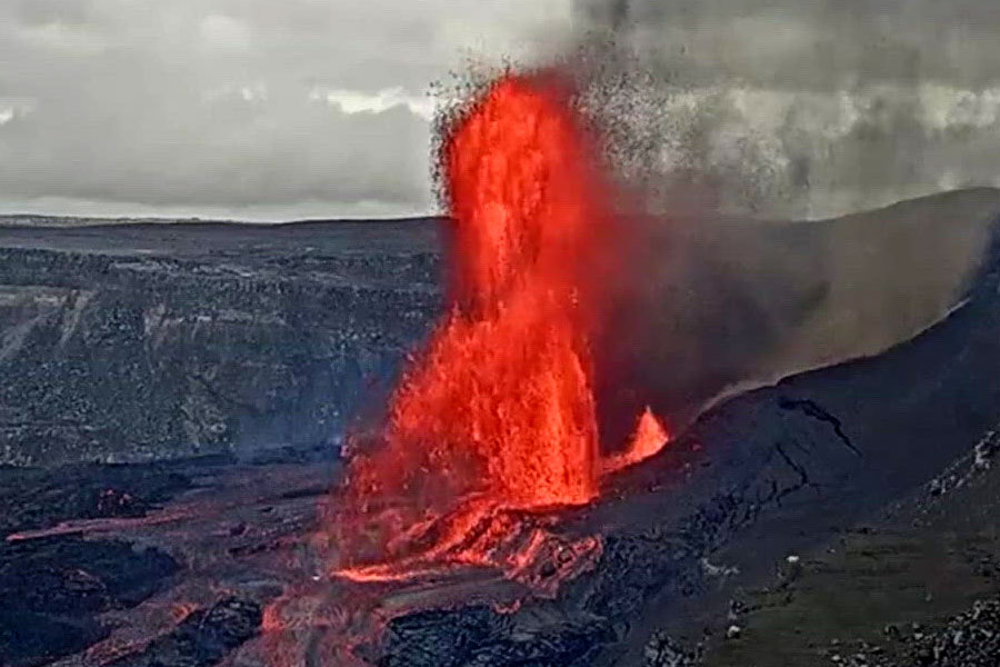 Hawaii's volcano errupts 31 time since last eight months, scientists keep eyes through high resolution camera