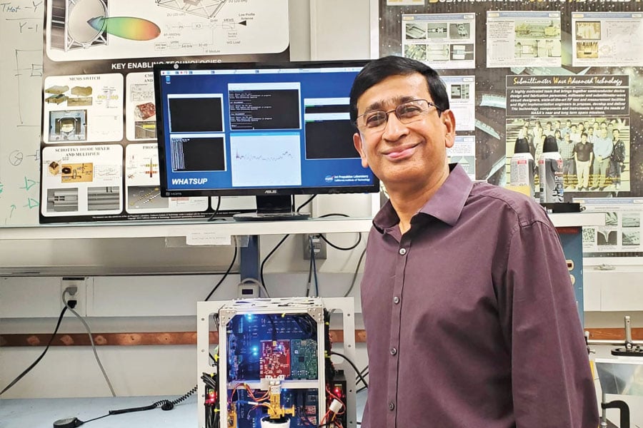 Hoogly scholar gets huge award from NASA