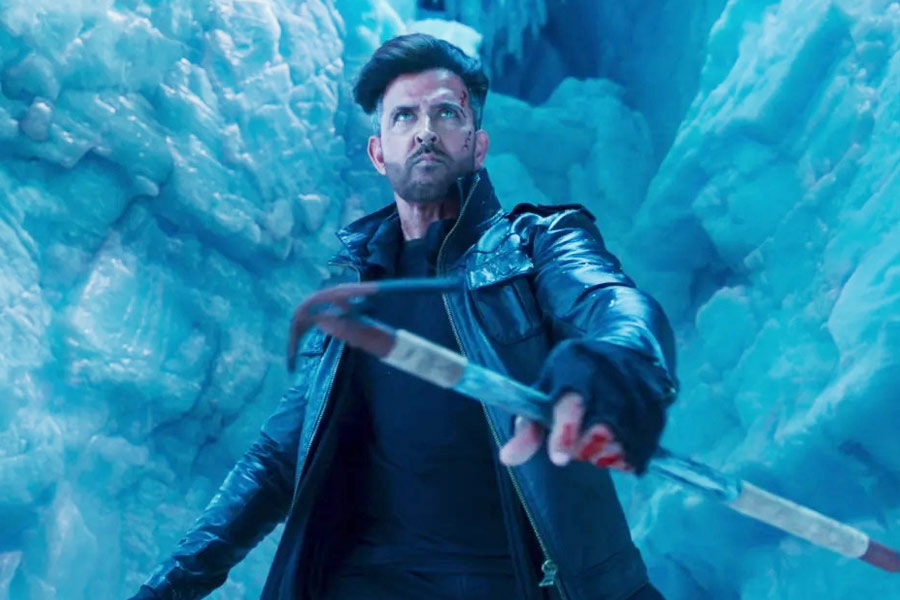 Hrithik Roshan Tells Fans 'Say No To Spoilers' Ahead Of War 2 Release
