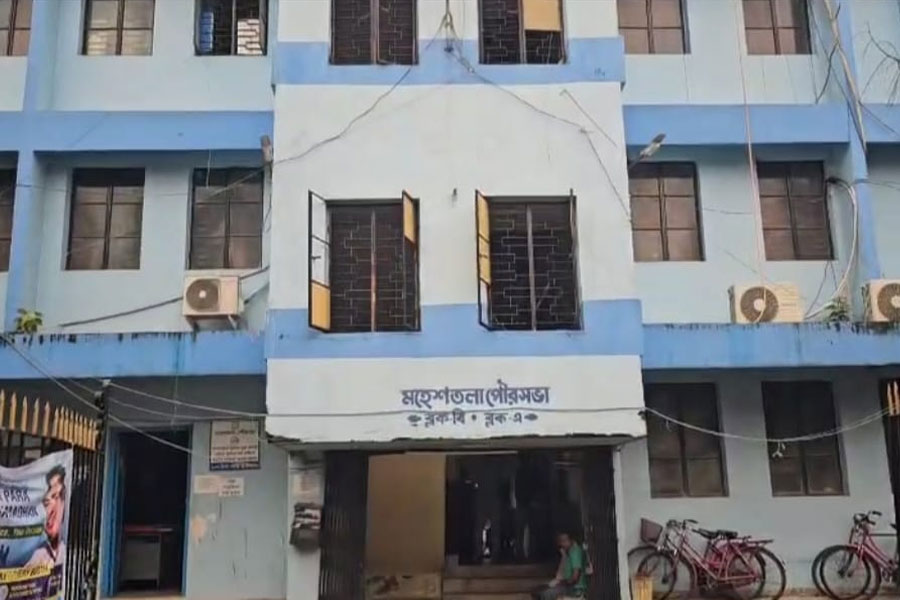 Money from Lakshmi Bhandar in Maheshtala is flowing into another account, Police investigating