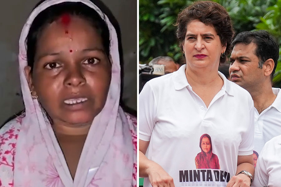 Minta Devi unhappy on Priyanka gandhi Asks Who gave them right to wear t shirts featuring me
