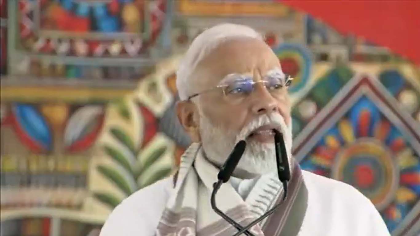 PM Narendra Modi says, no one can give govt order from jail, during bihar speech