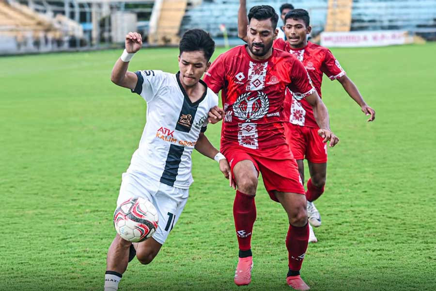 Mohammedan SC lost to Wari AC in the Kolkata League