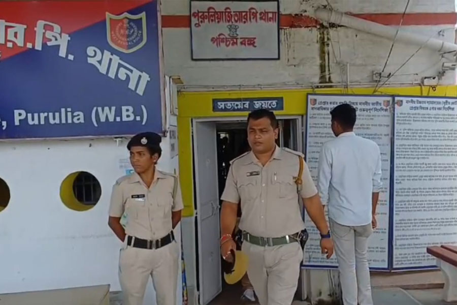 Three women found dead on railway tracks in Purulia, police try to find motive