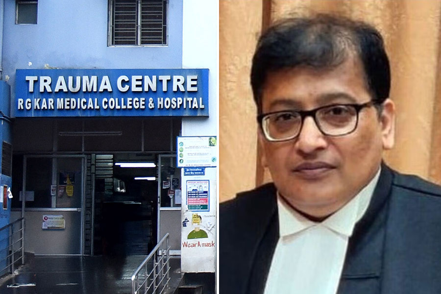 R G Kar : Justice Tirthankar Ghosh recuses himself
