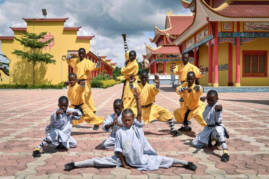 Why did more than 30 monks leave the famous Shaolin Temple