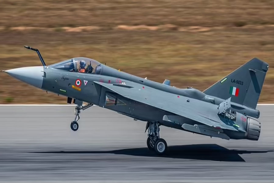 Rajnath Singh say india to make own jet engine and 5th gen fighter
