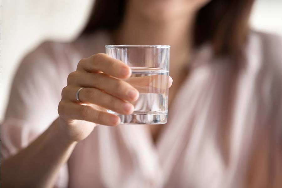 These home remedies will help you to prevent nausea and vomiting