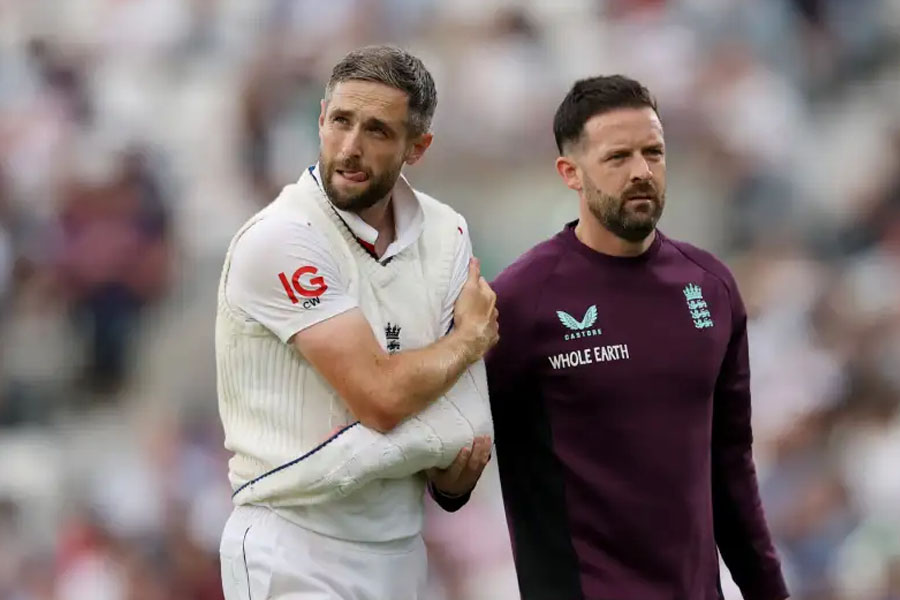 Pant is an inspiration! Woakes will bat with a broken shoulder if the team needs him