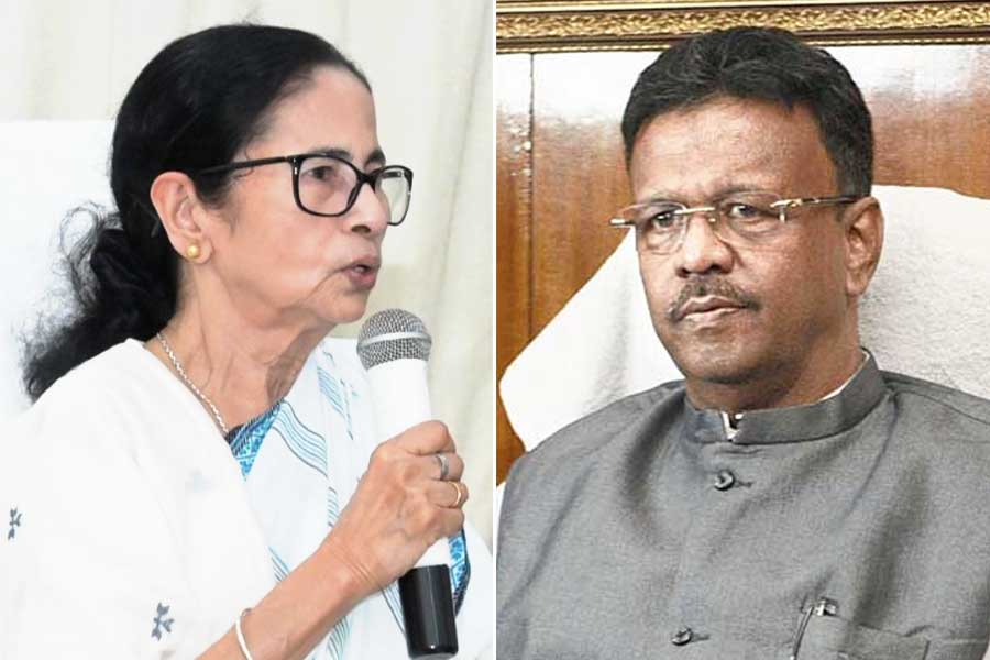 Mamata Banerjee speaks to family of person who died in rain-related incidents over phone