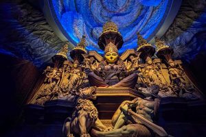 Durga Puja 2025: Fire at Chetla Agrani Club pandal, visitors not allowed for indefinite period