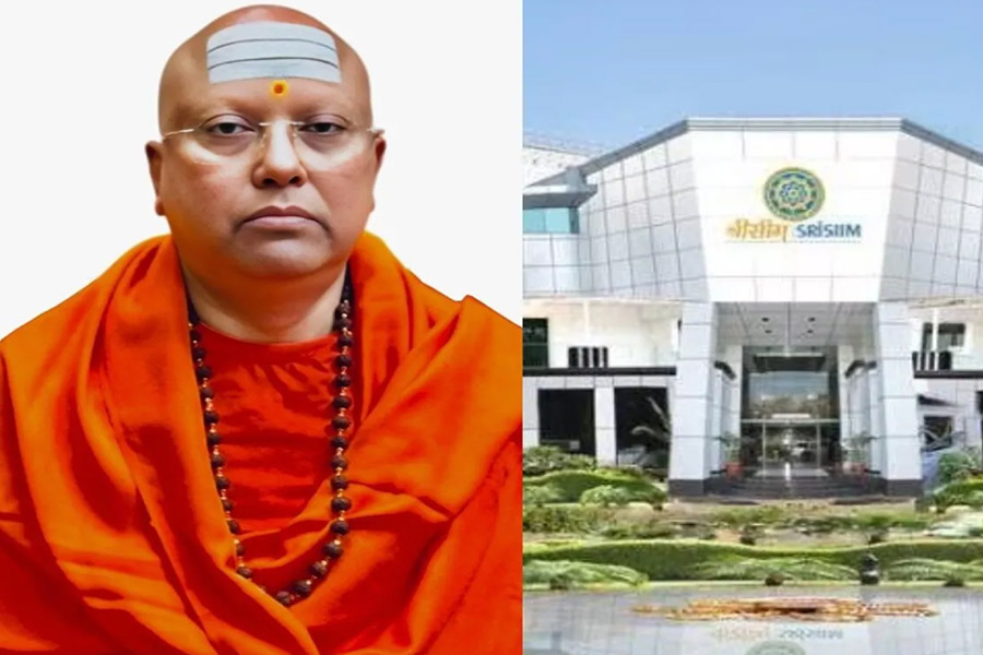 Delhi ashram chief accused of molestation by over 15 women