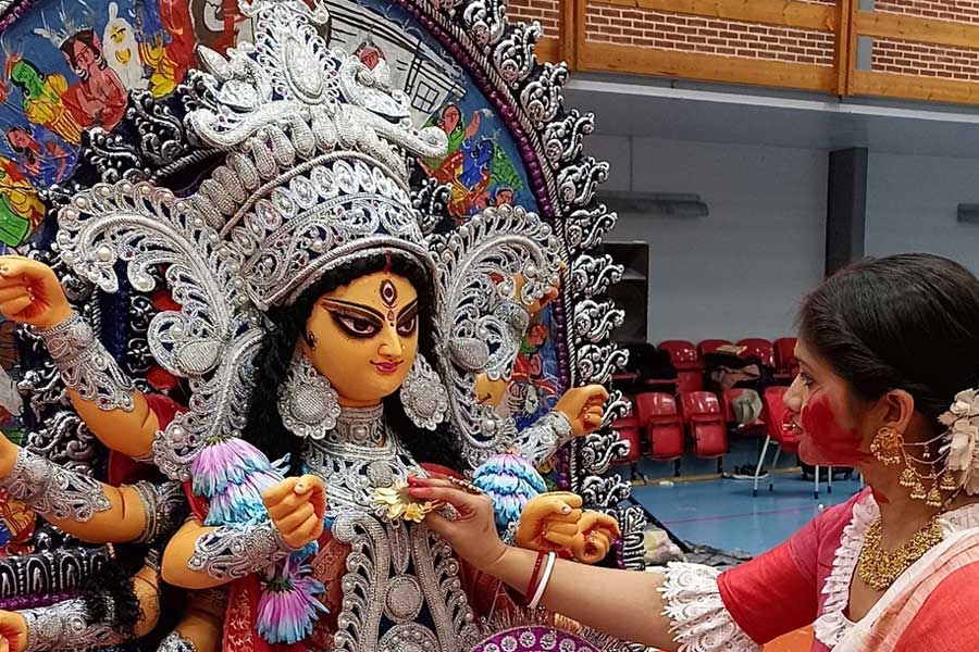 Probashe Durga Puja: Durga Puja in Denmark