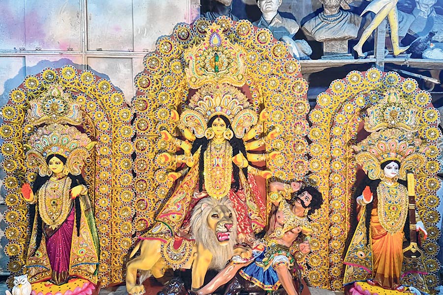 Durga Puja 2025: Durga idol from Kumortuli will fly for Malyasia on September 8