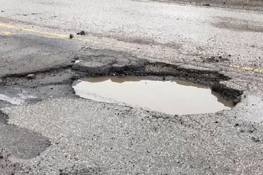 Couple electrocuted to death after bike gets stuck in waterlogged pothole in Ahmedabad