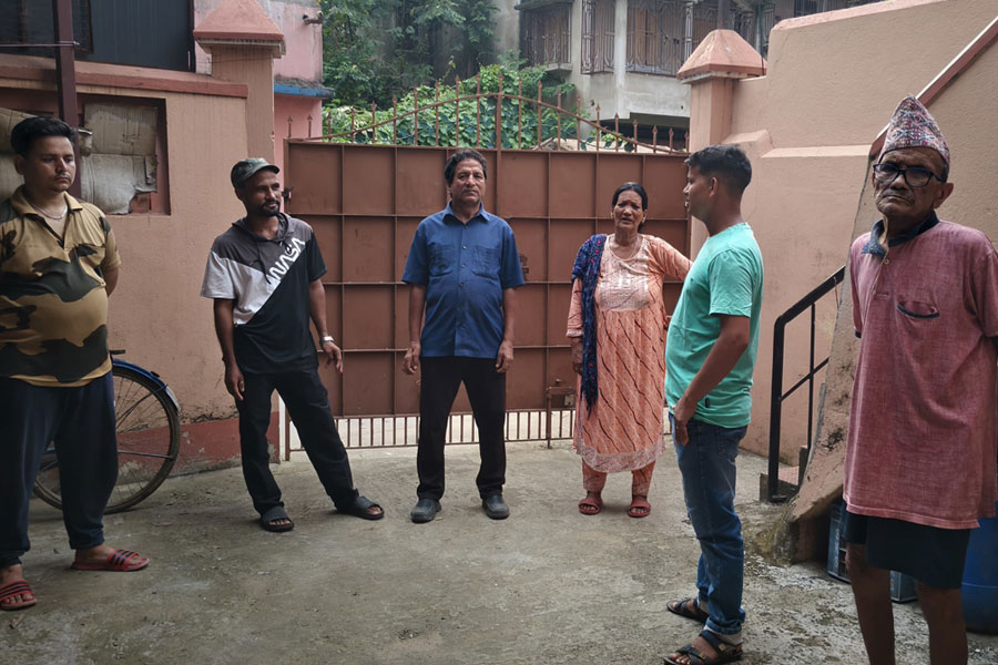 Nepalis residing in Bolpur worried about unrest in Nepal