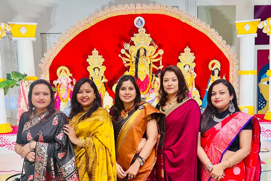 Probashe Durga Puja: Experience of Durga Puja in New Jersey