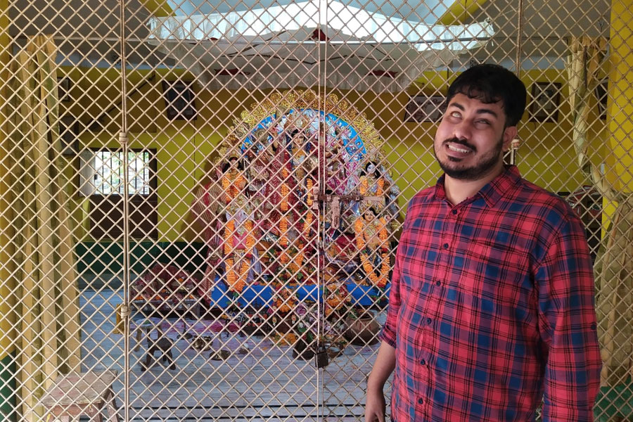 Durga Puja 2025 Durga Puja's Experience of a Blind Man