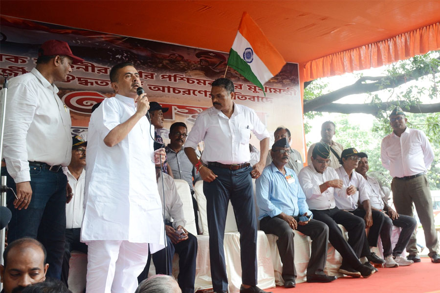 Controversy started over Indian Army veterans protest at Kolkata