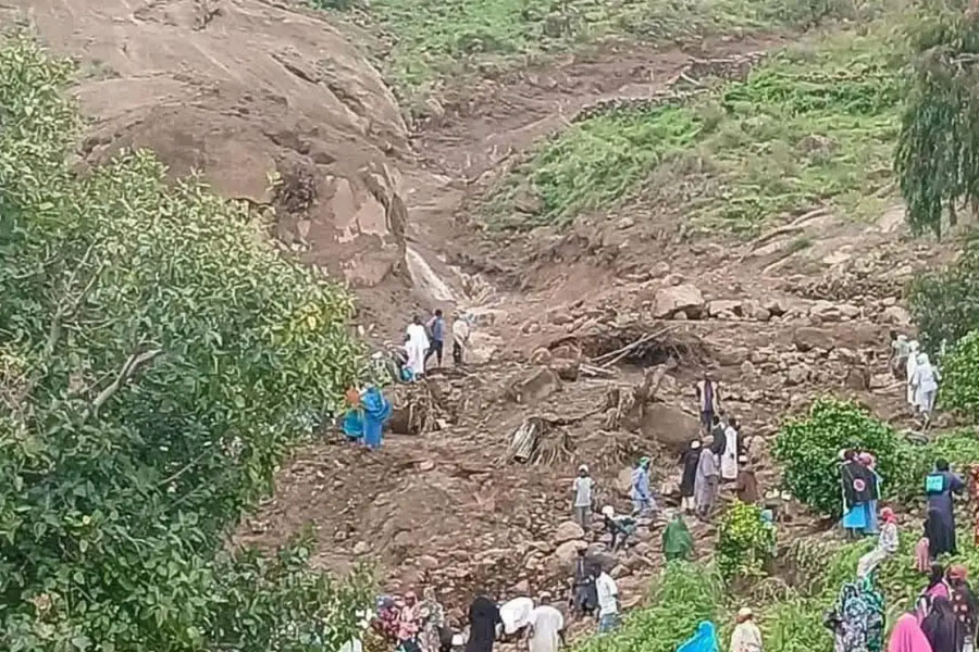 More than 1,000 killed in devastating Sudan landslides
