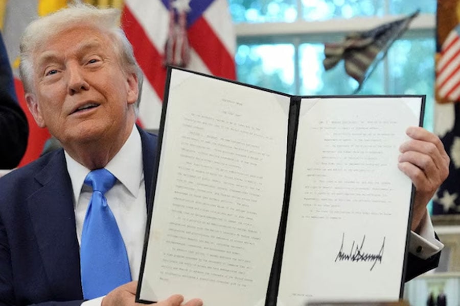 American Firm got 25,075 H-1Bs and axed 27,000 US jobs Says white house