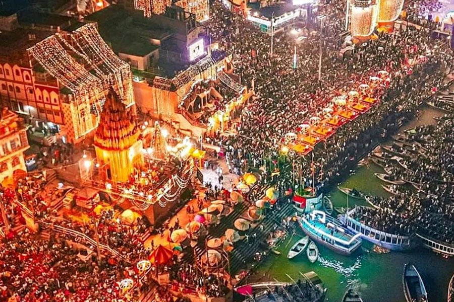 Kashi’s crescent-shaped ghats to shine with 10 lakh diyas on Dev Deepawali