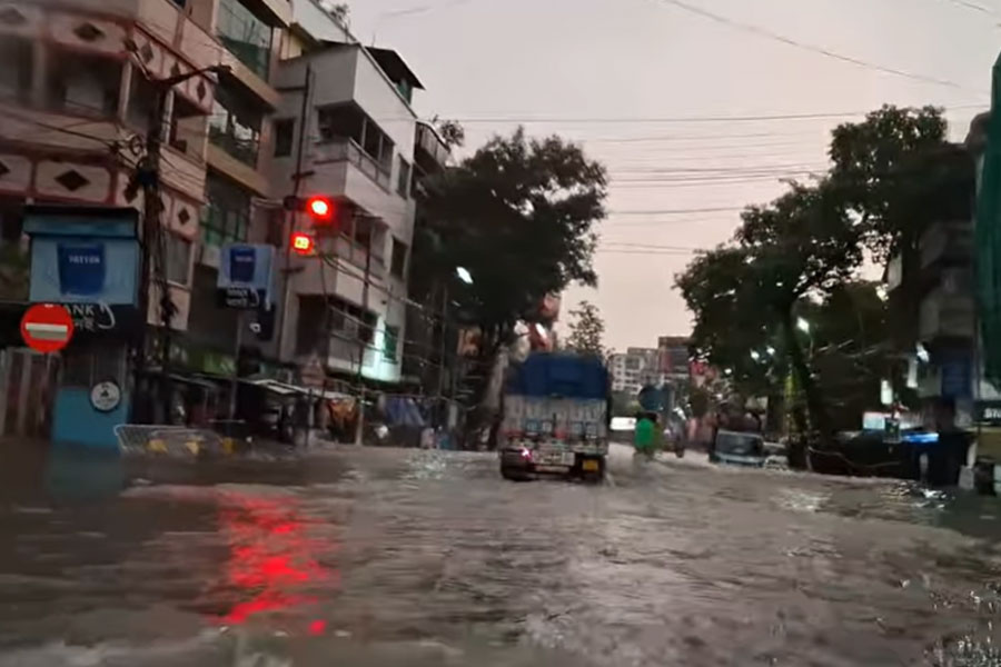 Waterlogged in railway track in kolkata, service disrupted
