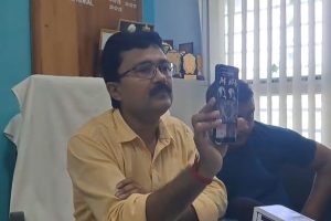 Alipurduar District Hospital did impossible task, girl with broken hip returns home on foot in 10 days