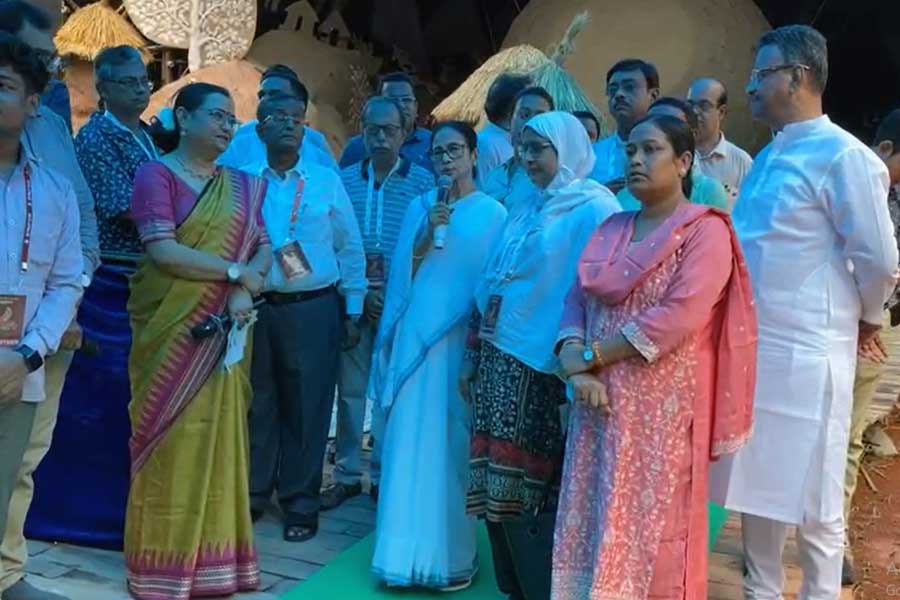 mamata banerjee comment on gst at durga puja inauguration
